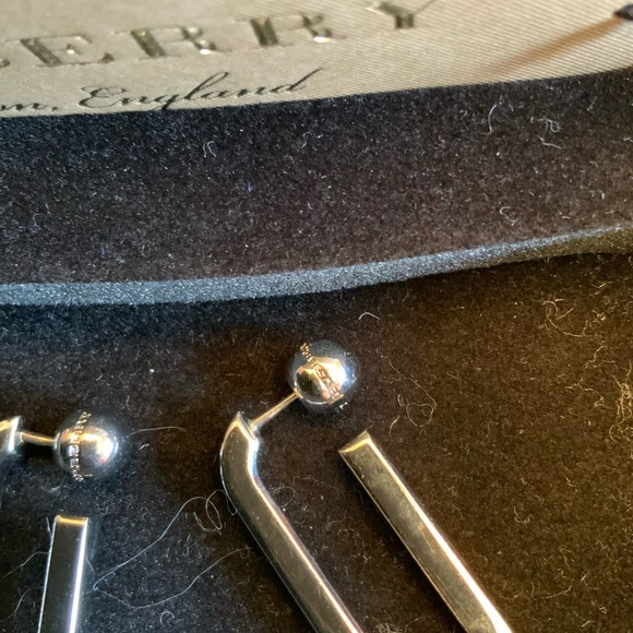 BURBERRY - Chain Link Earrings In Palladio Blue - Picture 4 of 9